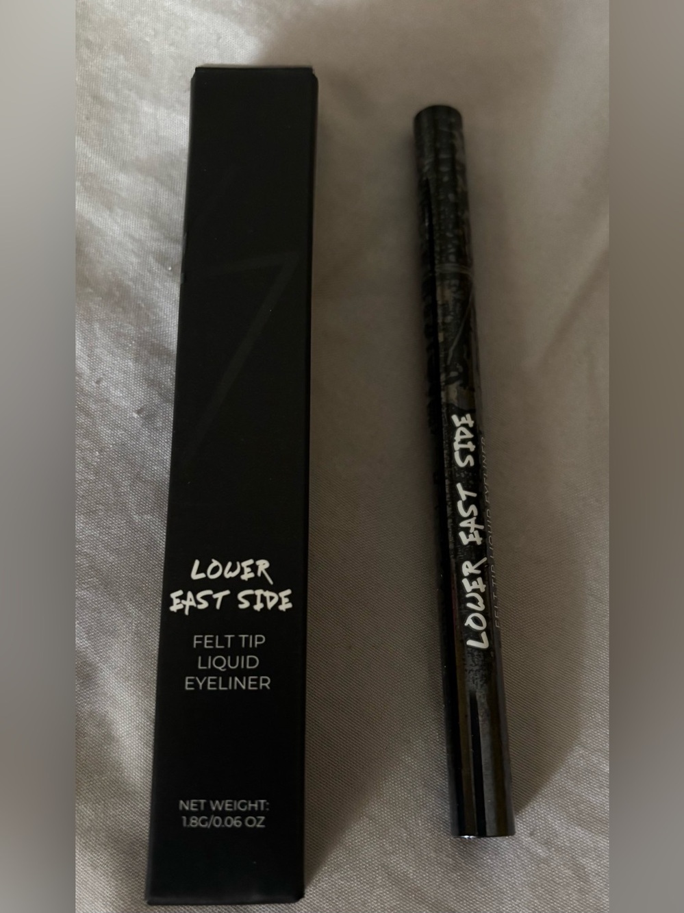 LOWER EAST SIDE Black Felt Tip Liquid Eyeliner